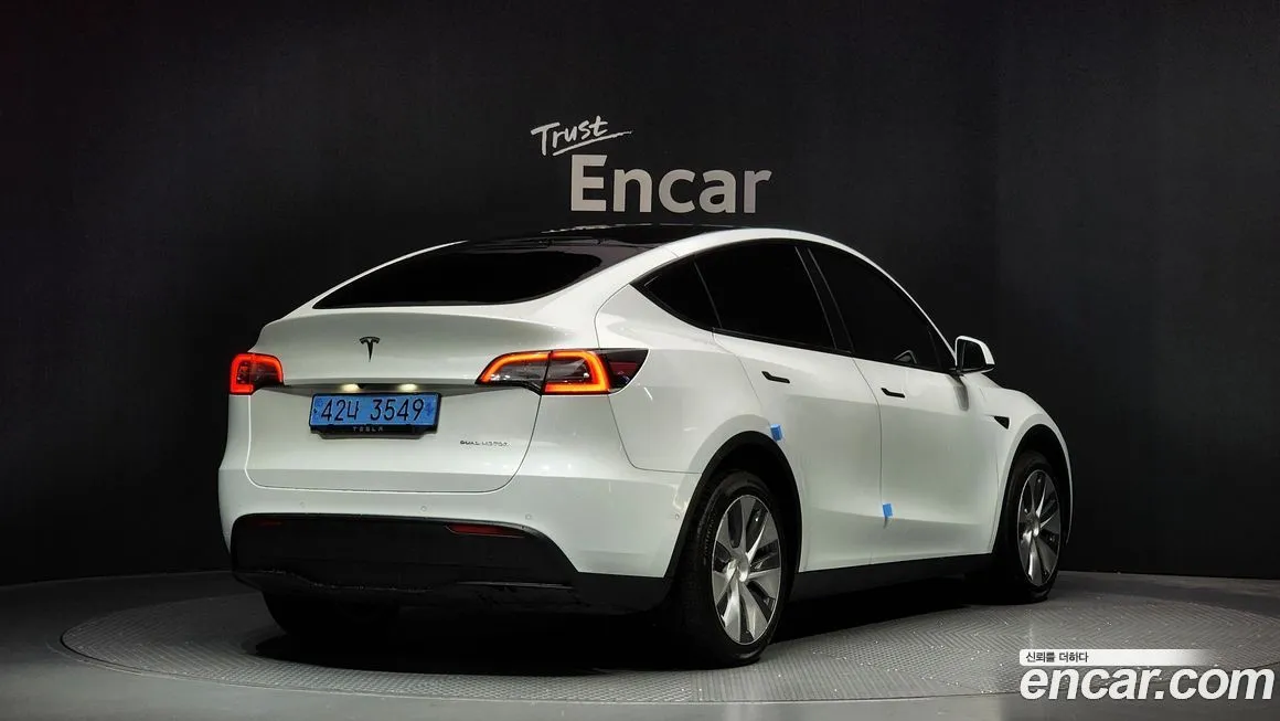 Tesla Model Y 2022 из KR, фото 2
