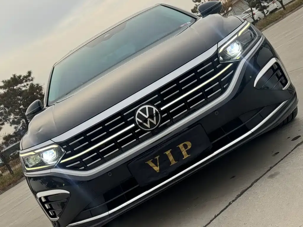 Volkswagen Passat 2023 из CN, фото 5