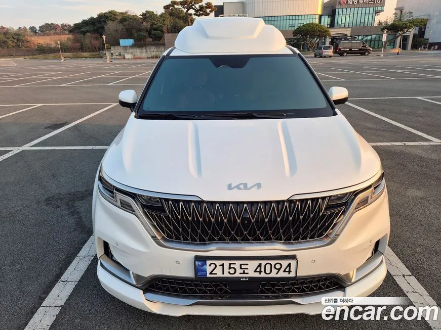 Kia Carnival — фото 1