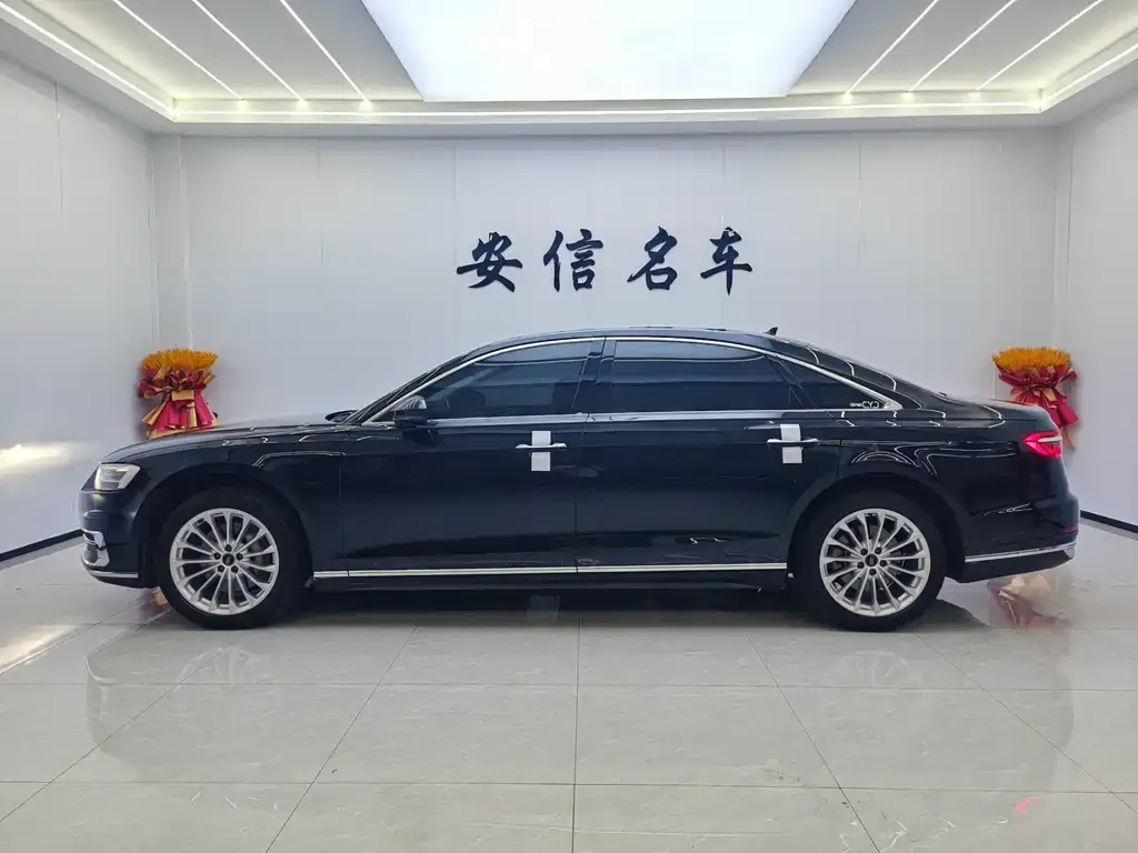 Audi A8 — фото 4