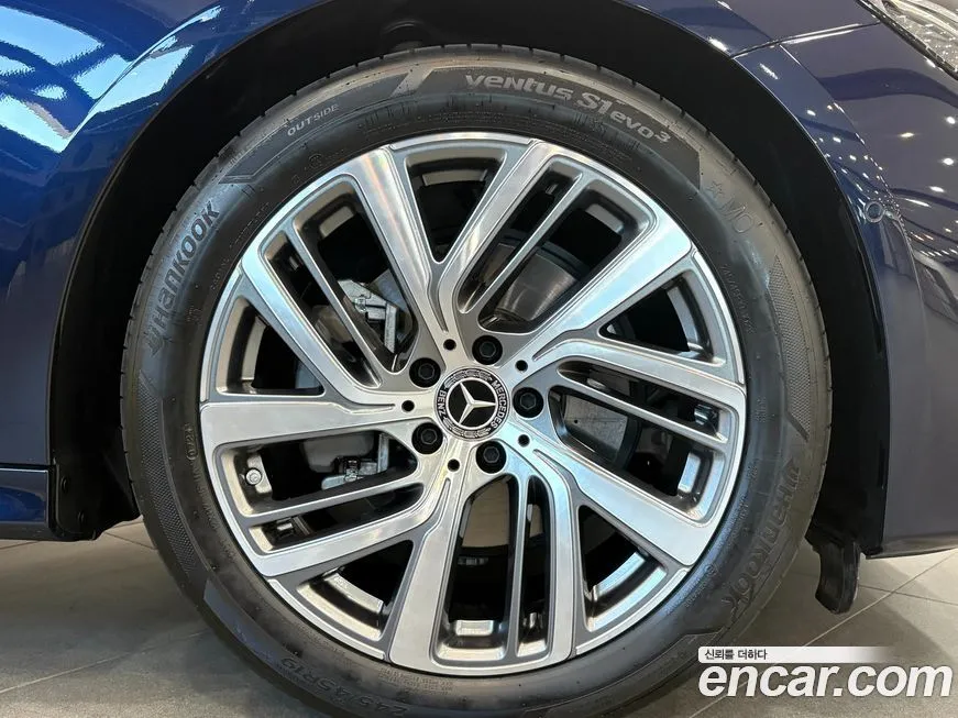 Mercedes-Benz E-Class 2024 из KR, фото 8