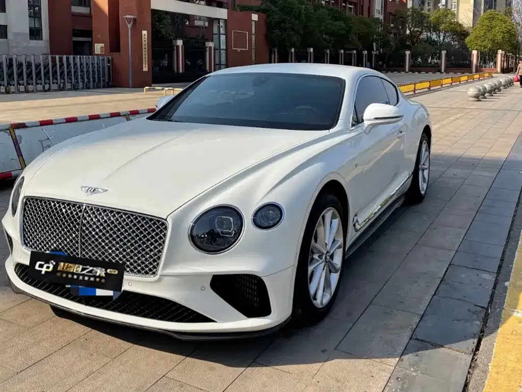 Bentley Continental 2021 из CN, фото 1