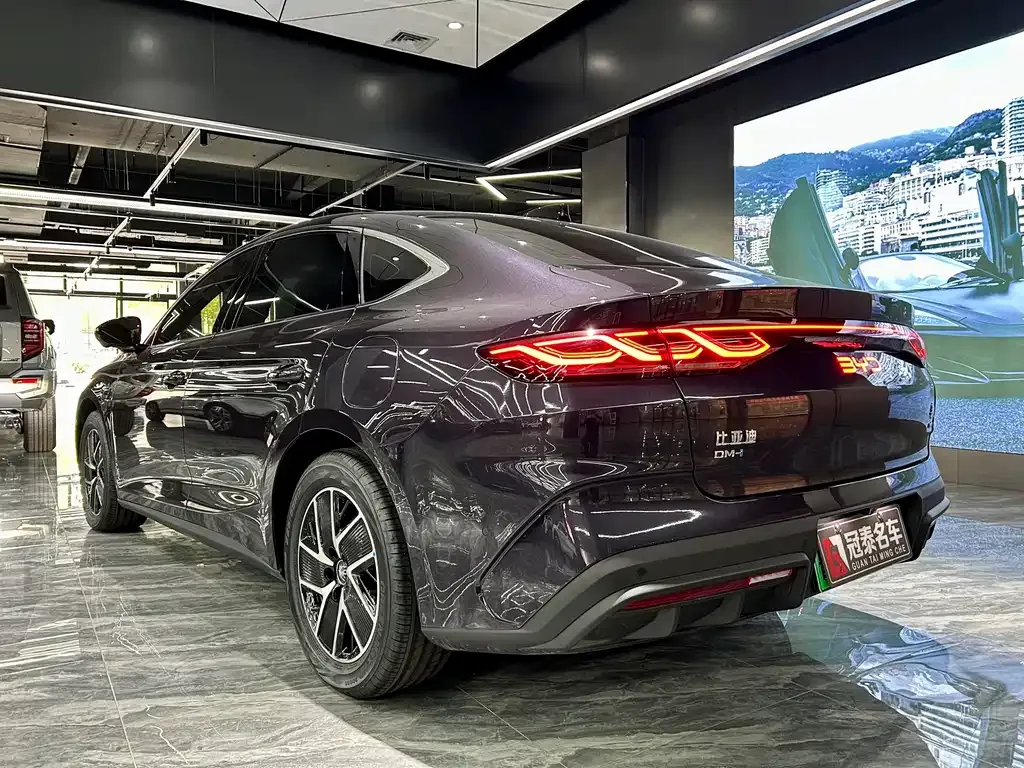 BYD Qin L — фото 7