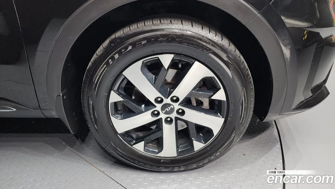 Kia Sorento — фото 5