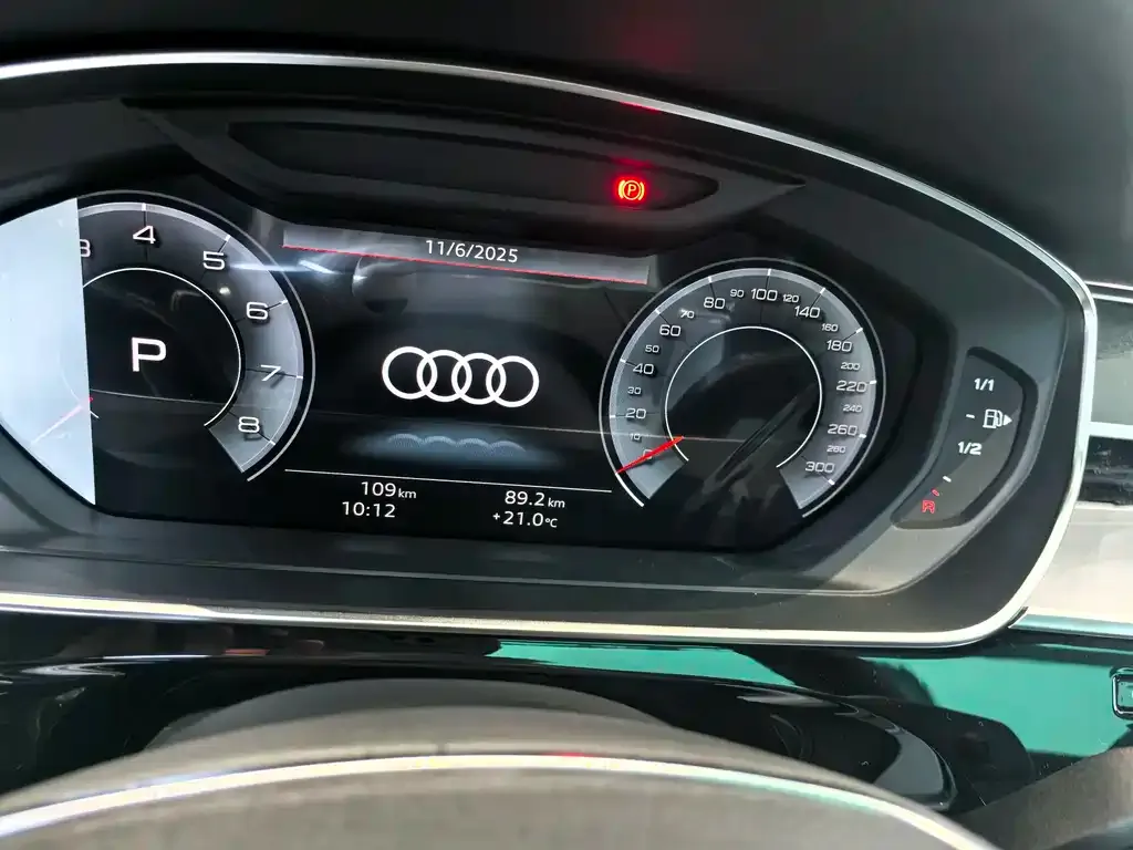 Audi A8 2025 из CN, фото 8