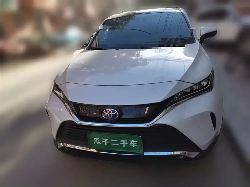 Toyota Harrier — фото 3