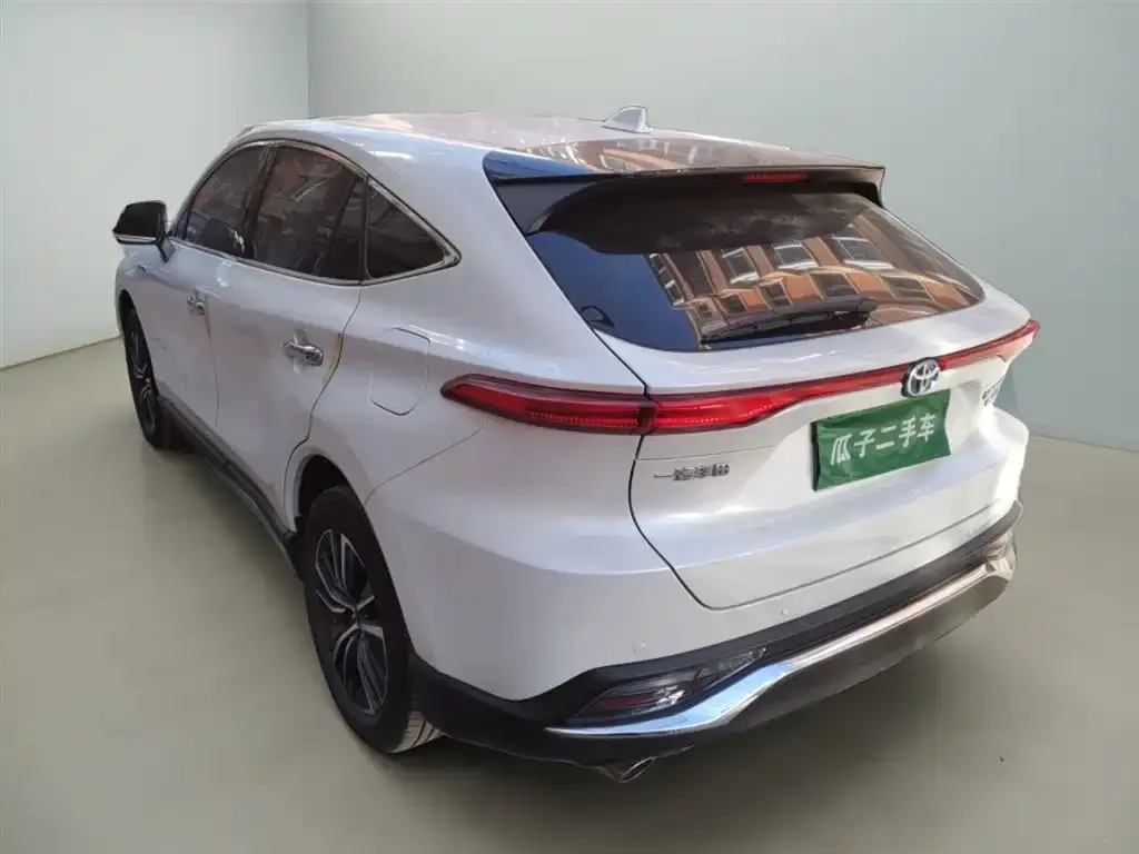 Toyota Harrier — фото 5