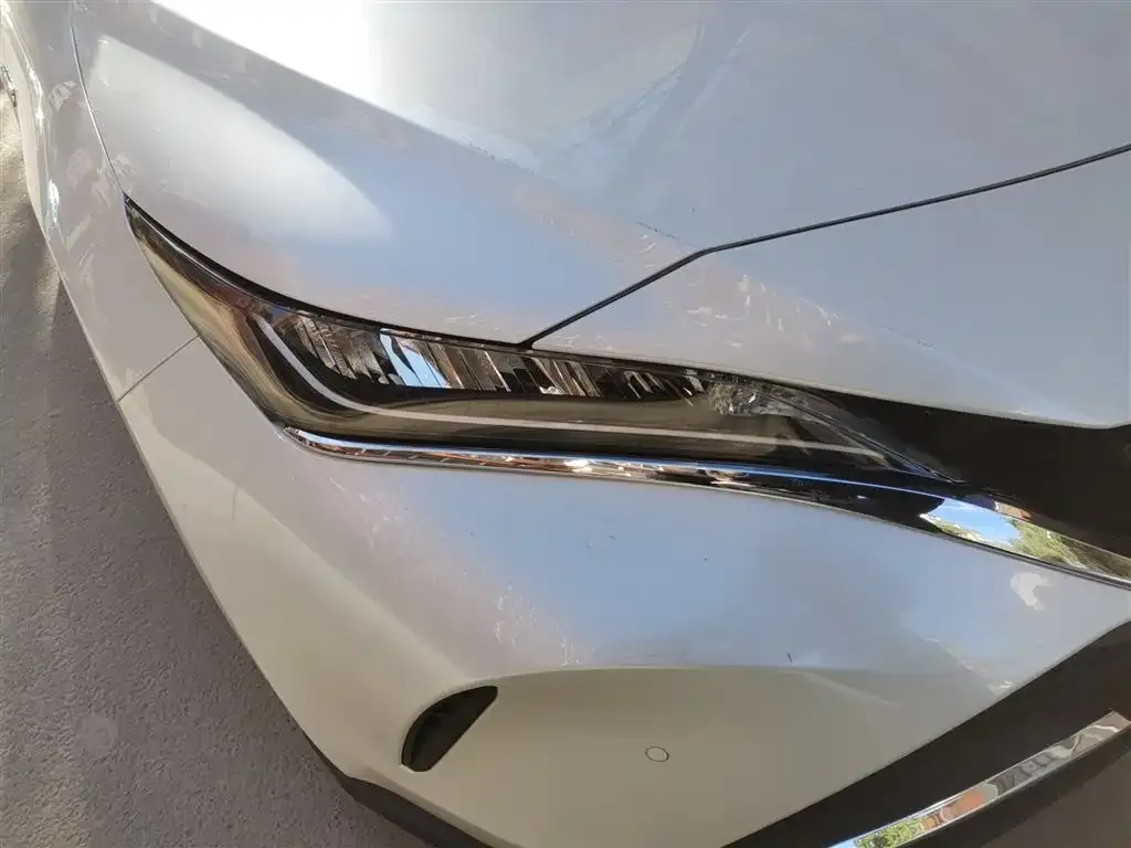 Toyota Harrier — фото 8