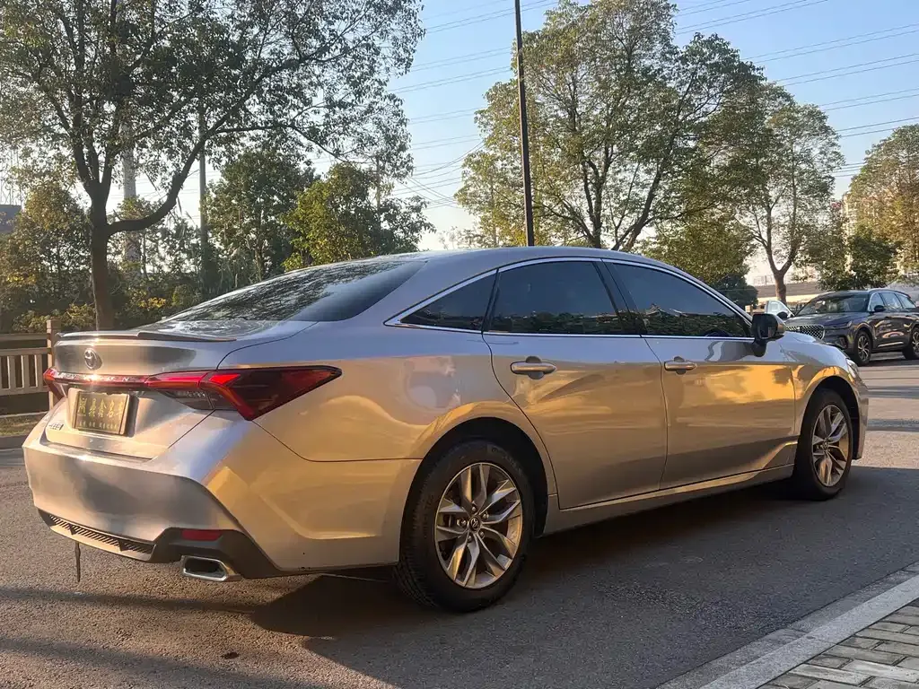 Toyota Avalon 2022 из CN, фото 4