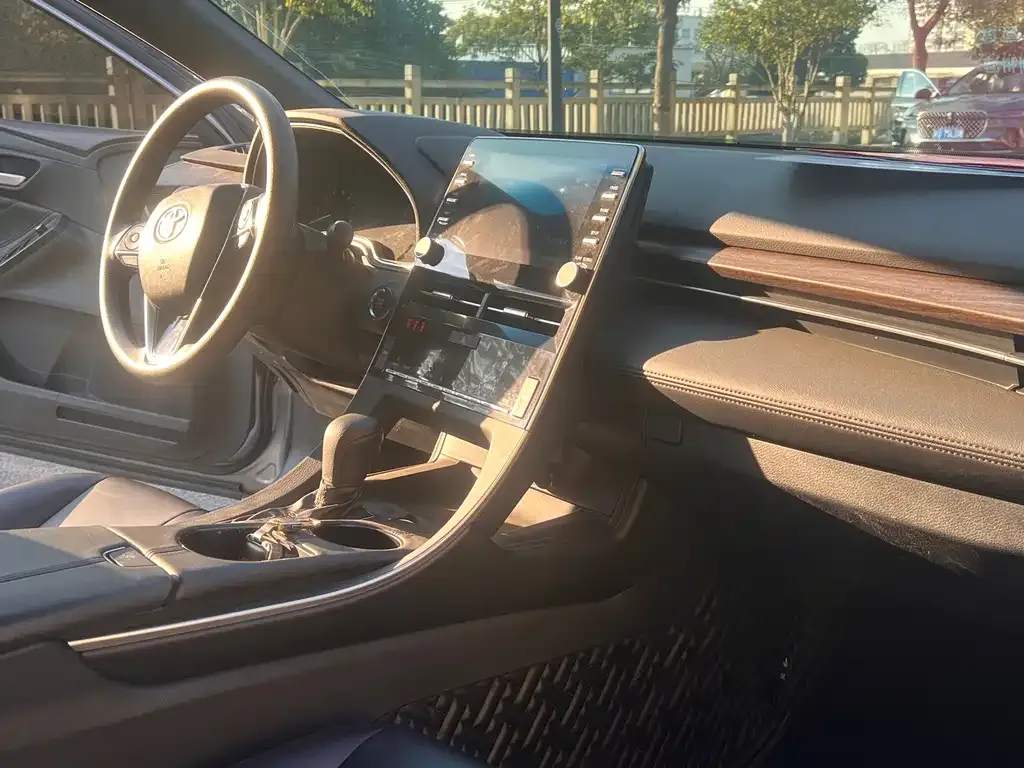 Toyota Avalon 2022 из CN, фото 9