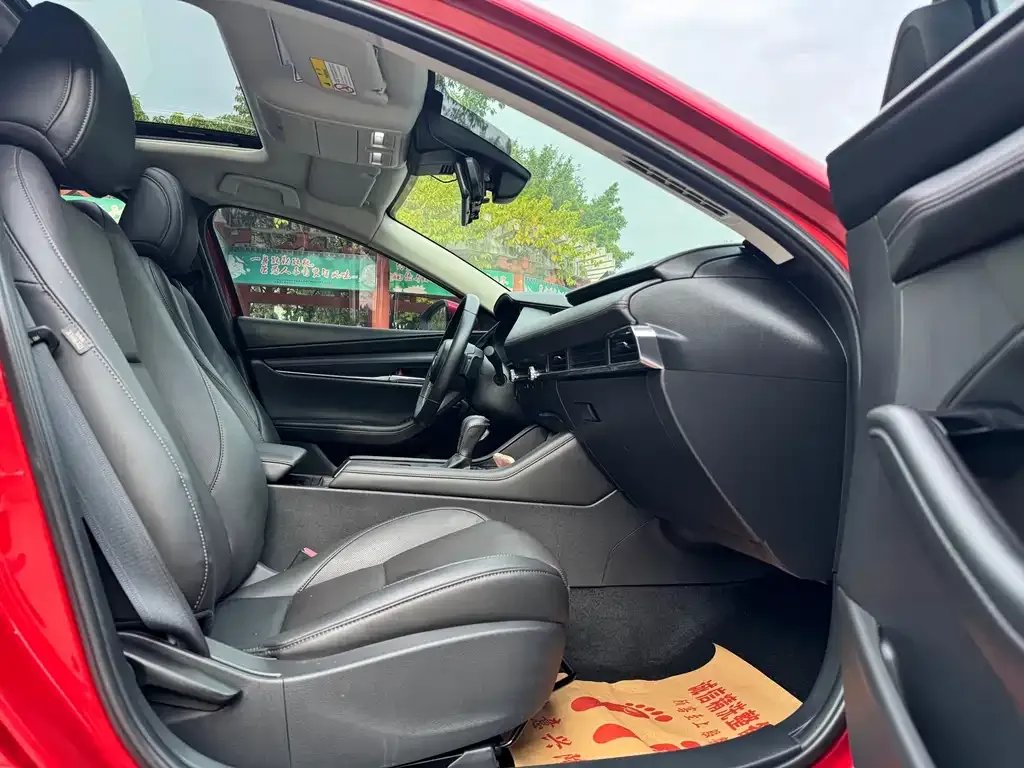 Mazda 3 Axela 2022 из CN, фото 10