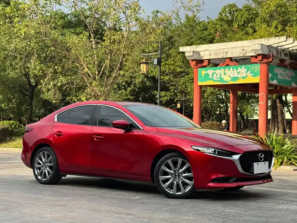 Mazda 3 Axela 2022 из CN, фото 3