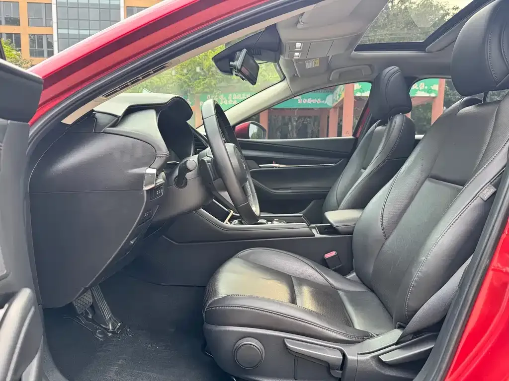 Mazda 3 Axela 2022 из CN, фото 5