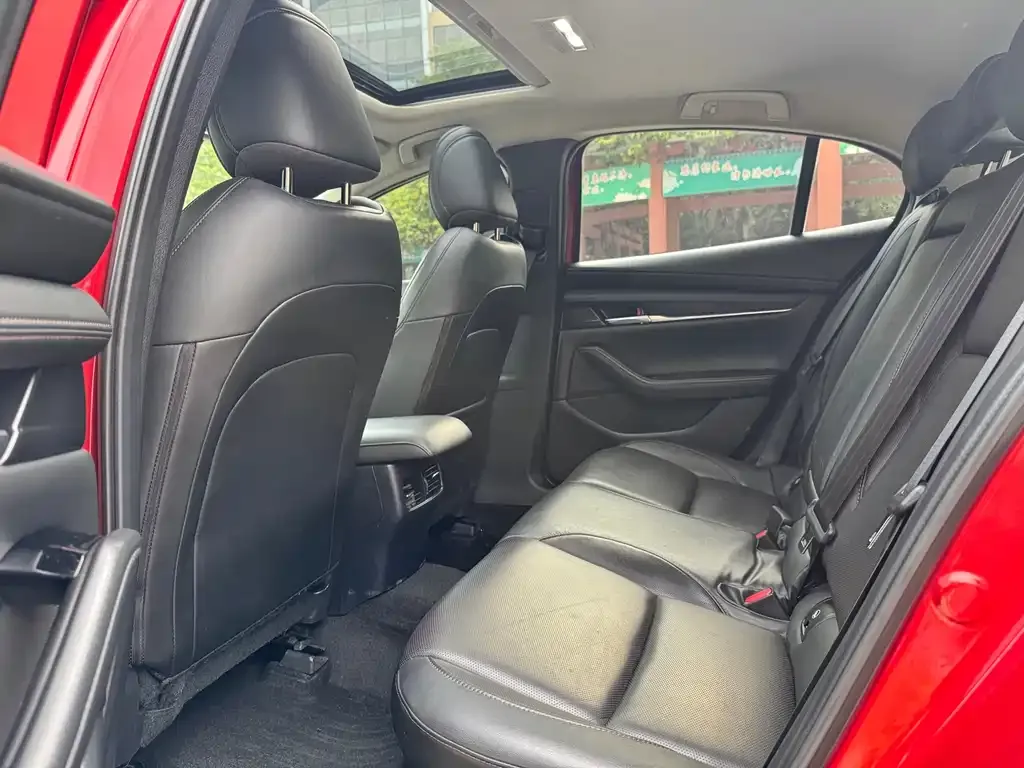 Mazda 3 Axela 2022 из CN, фото 8
