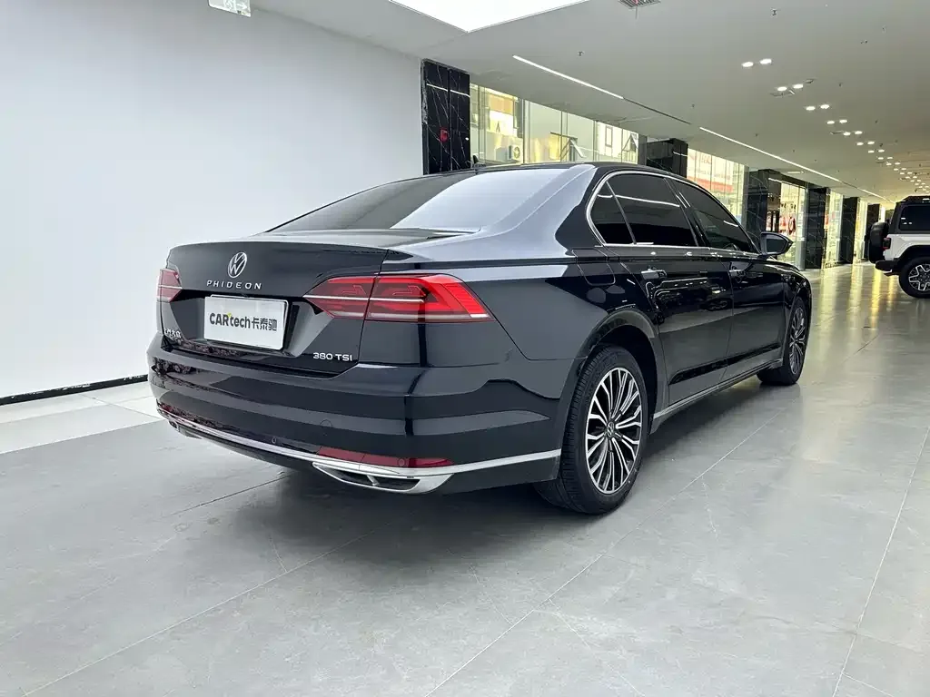 Volkswagen Phideon — фото 2