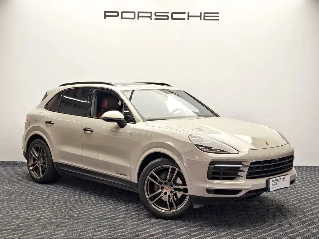 Porsche Cayenne — фото 1