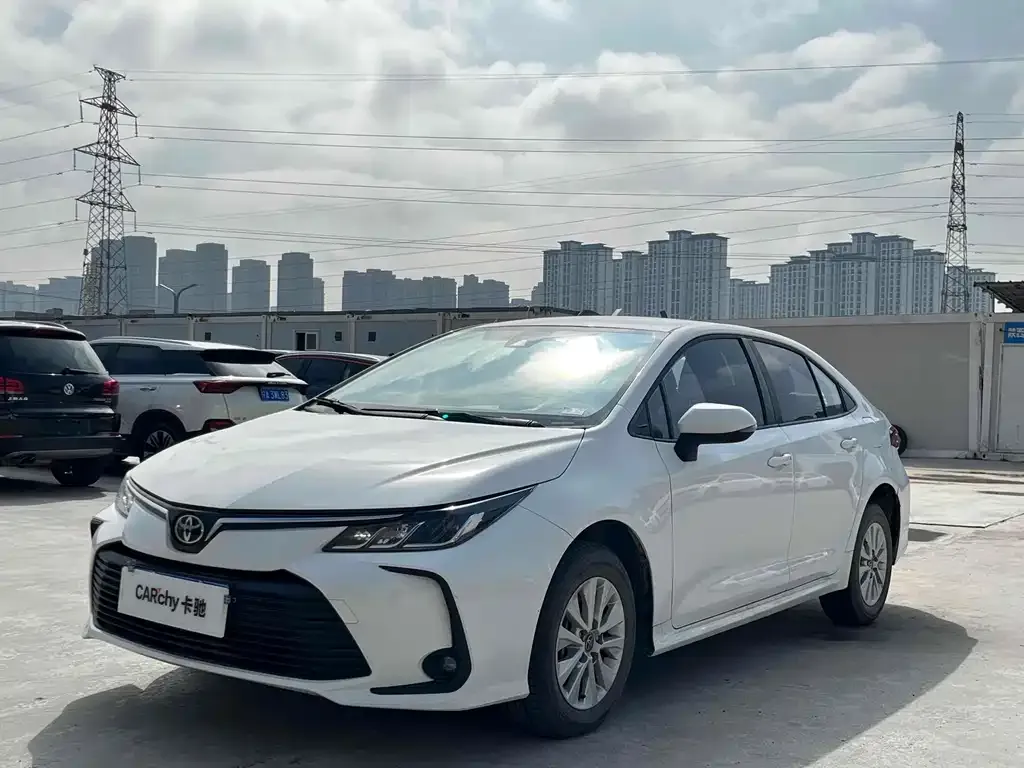 Toyota Corolla 2024 из CN, фото 1