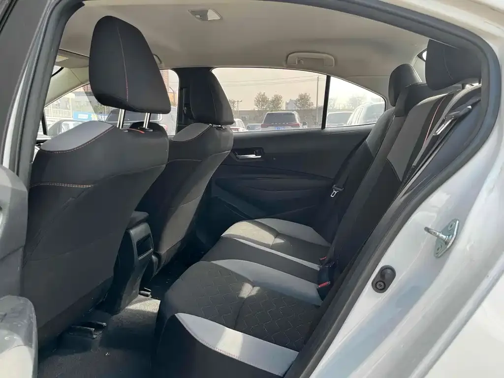 Toyota Corolla 2024 из CN, фото 8