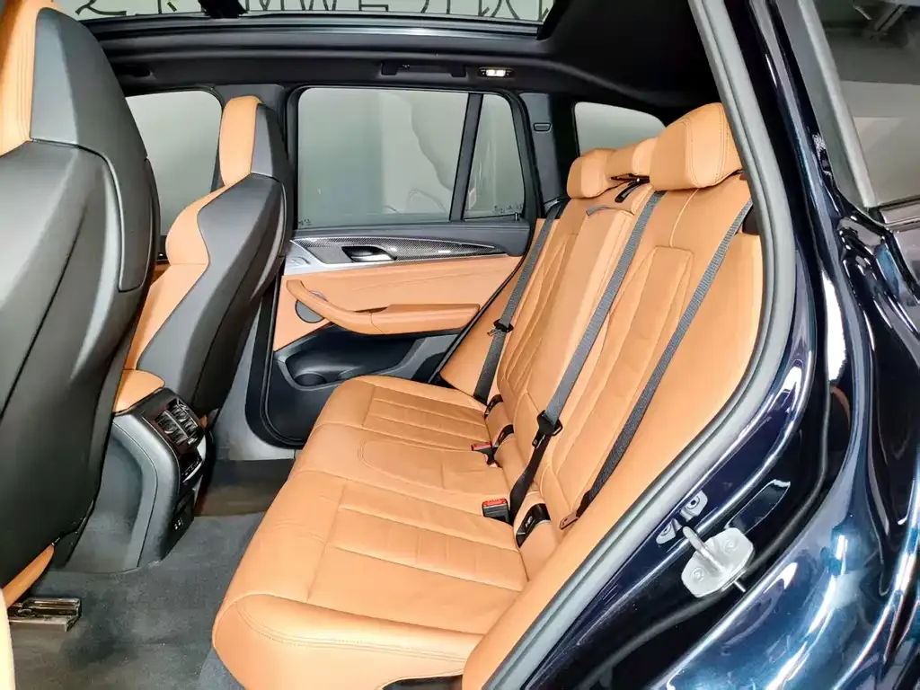 BMW X3 M40i 2023 из CN, фото 10