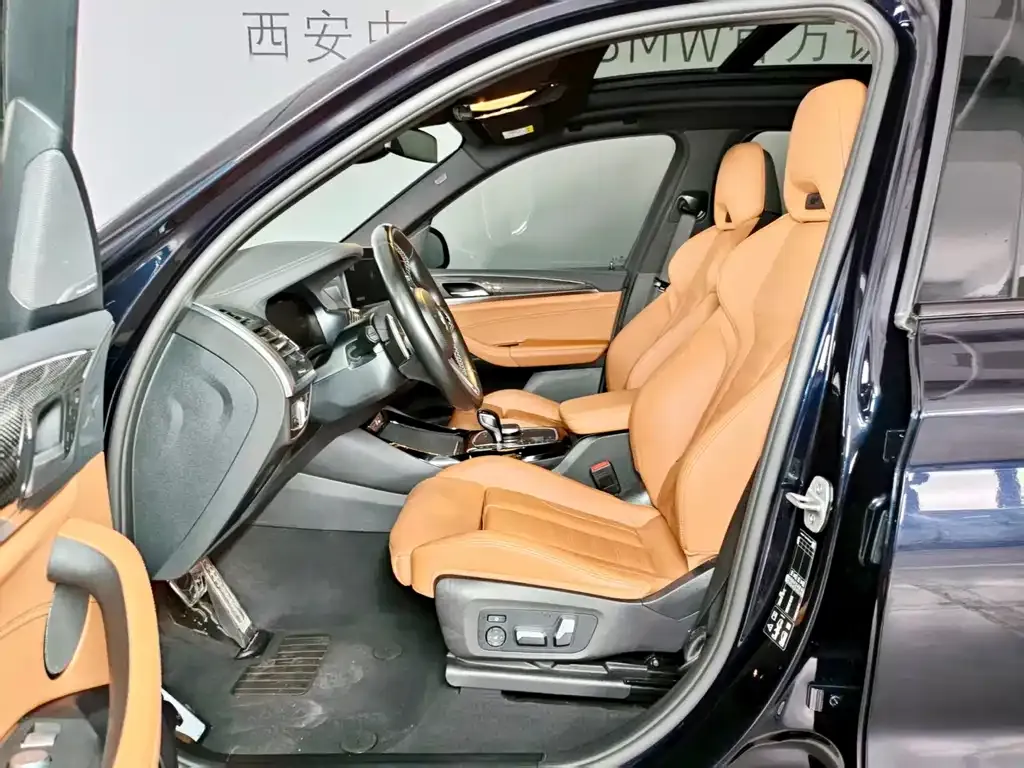 BMW X3 M40i 2023 из CN, фото 9