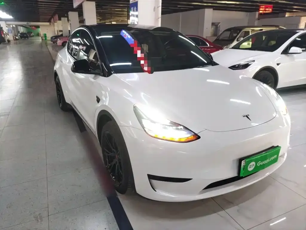 Tesla Model Y — фото 4