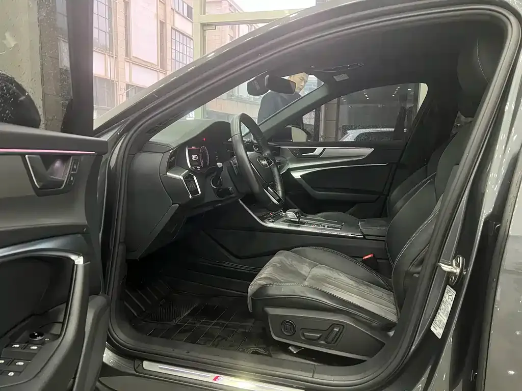 Audi A6L 2022 из CN, фото 3