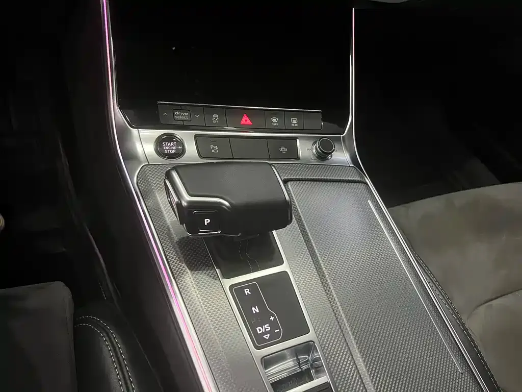 Audi A6L 2022 из CN, фото 8