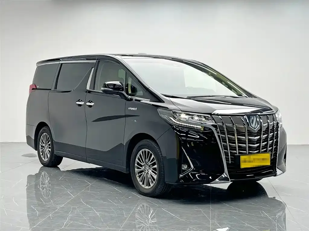 Toyota Alphard — фото 7