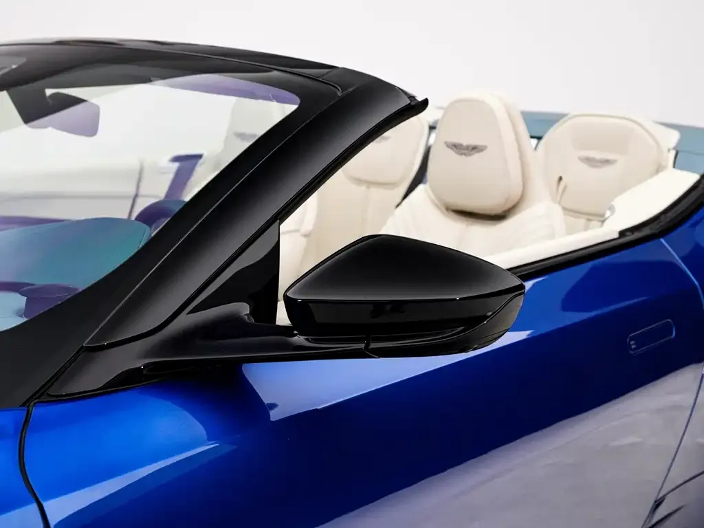 Aston Martin DB11 2023 из CN, фото 8