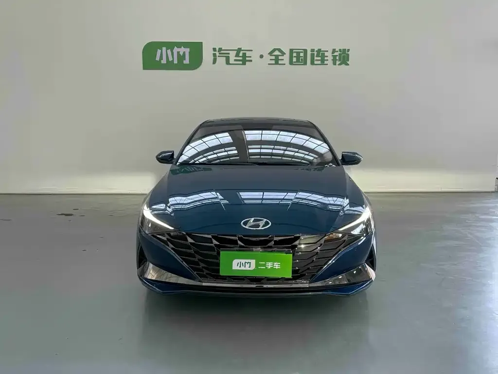 Hyundai Elantra — фото 2