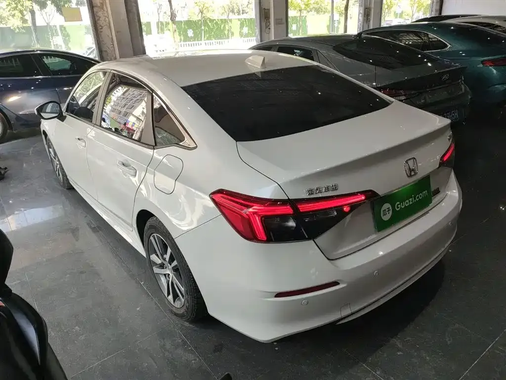 Honda Civic — фото 5