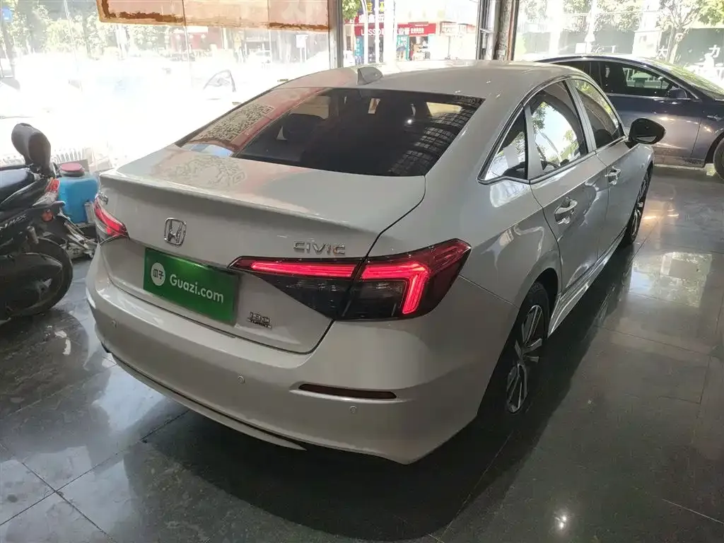 Honda Civic — фото 7