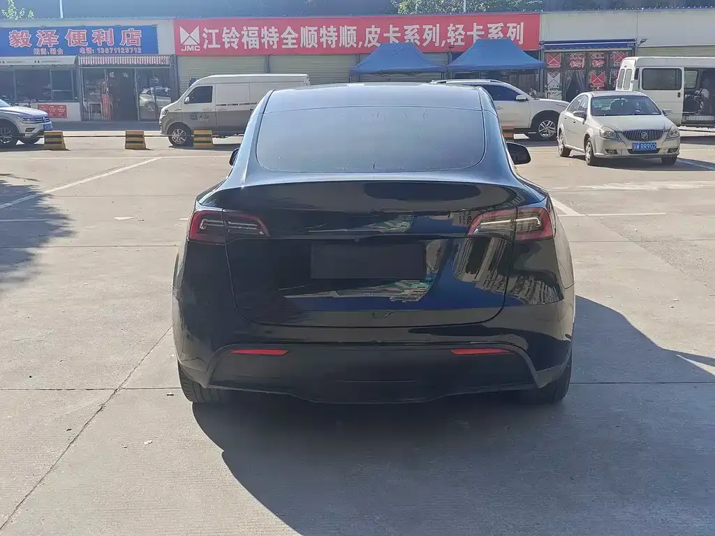 Tesla Model Y 2022 из CN, фото 8