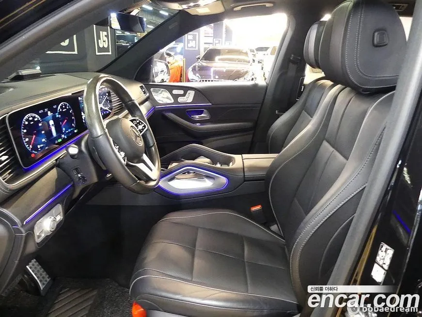 Mercedes-Benz GLS-Class — фото 10