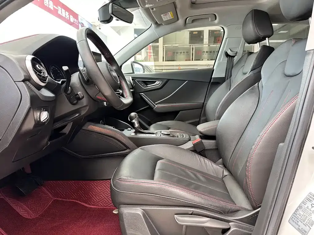 Audi Q2L 2023 из CN, фото 4