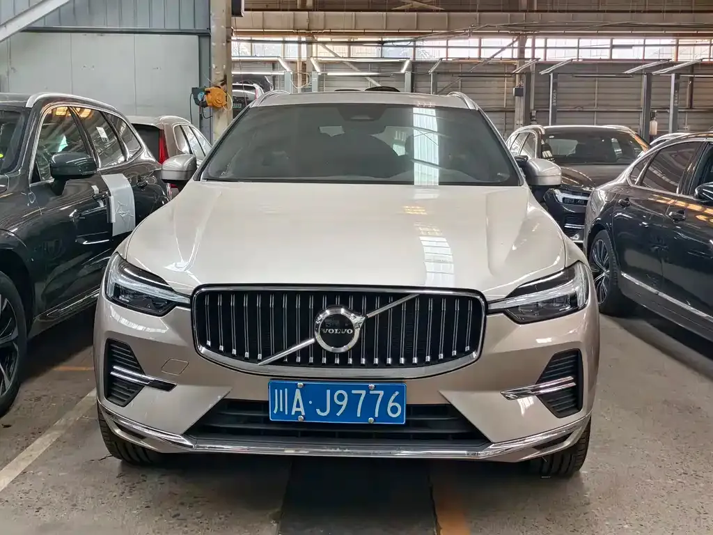 Volvo XC60 2025 из CN, фото 2
