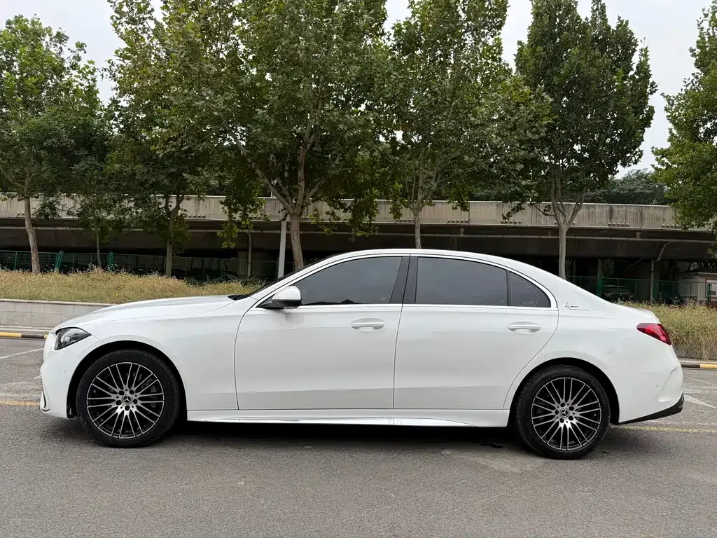 Mercedes-Benz C-Class 2023 из CN, фото 4