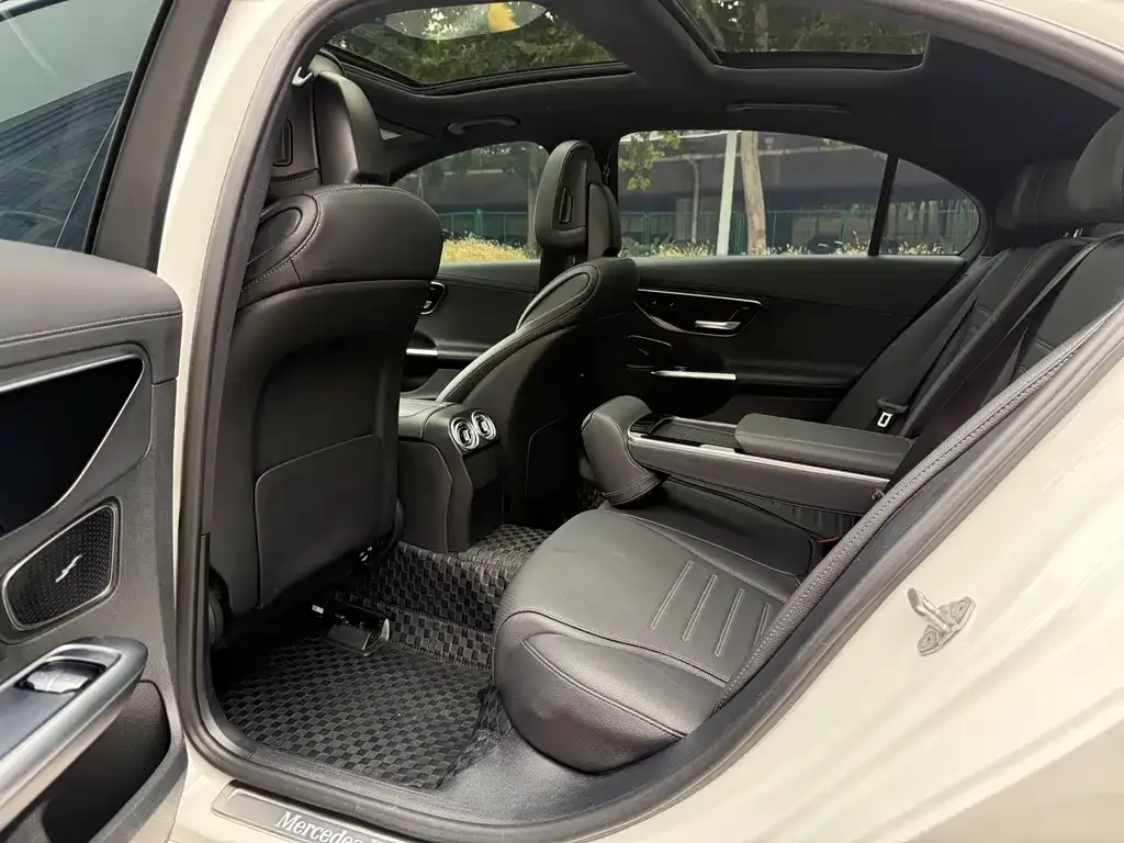 Mercedes-Benz C-Class 2023 из CN, фото 7