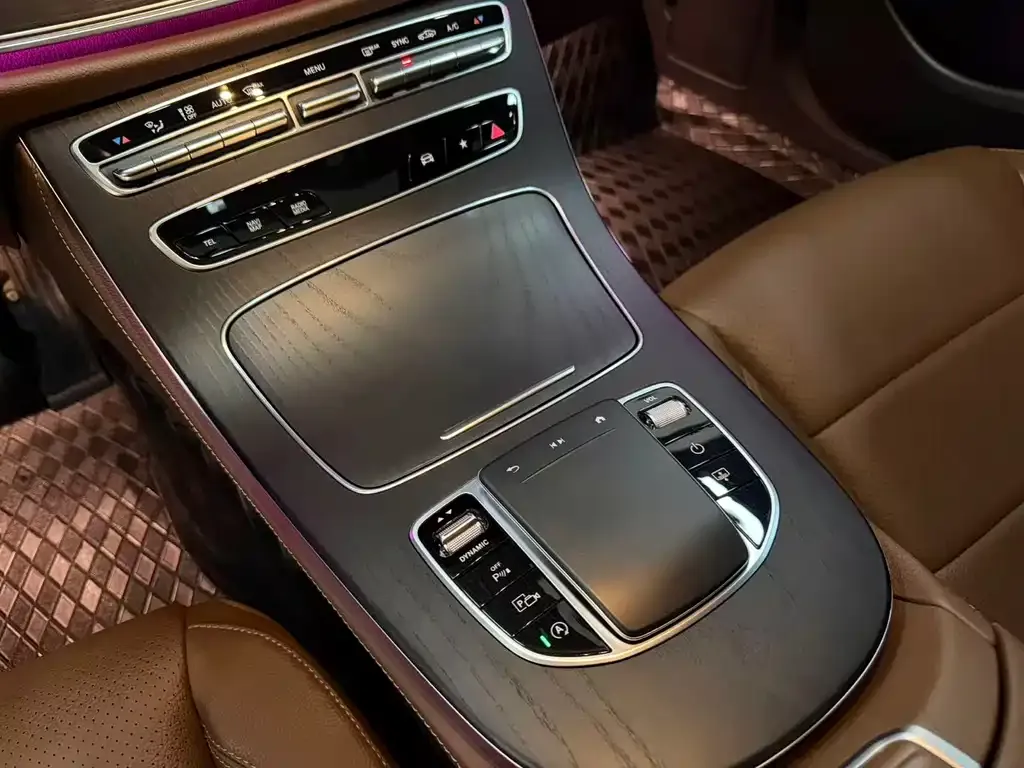 Mercedes-Benz E-Class 2021 из CN, фото 7