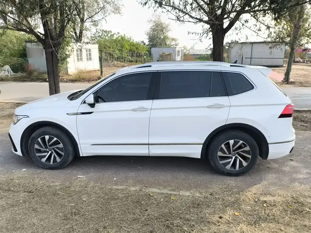 Volkswagen Tiguan L New Energy — фото 5