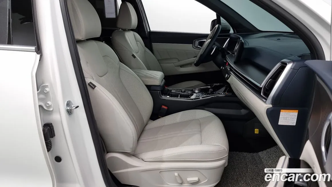 Kia Sorento — фото 10