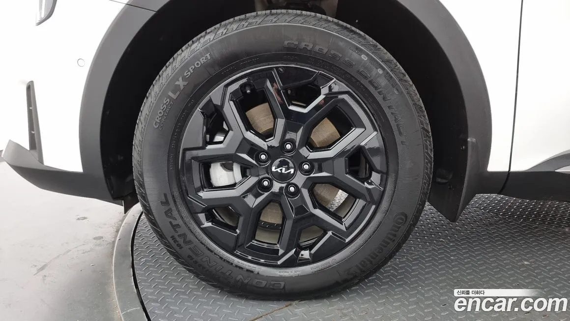 Kia Sorento — фото 5