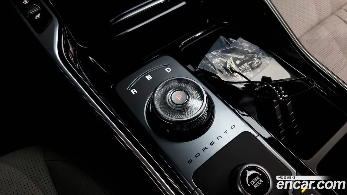 Kia Sorento — фото 9