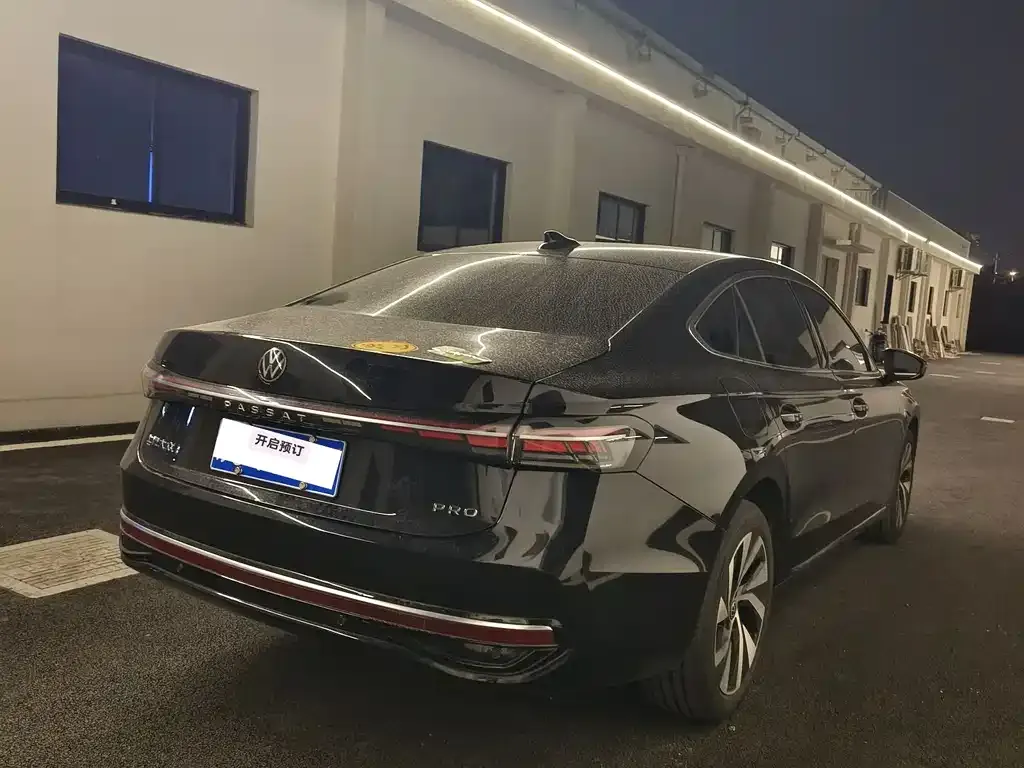 Volkswagen Passat — фото 7