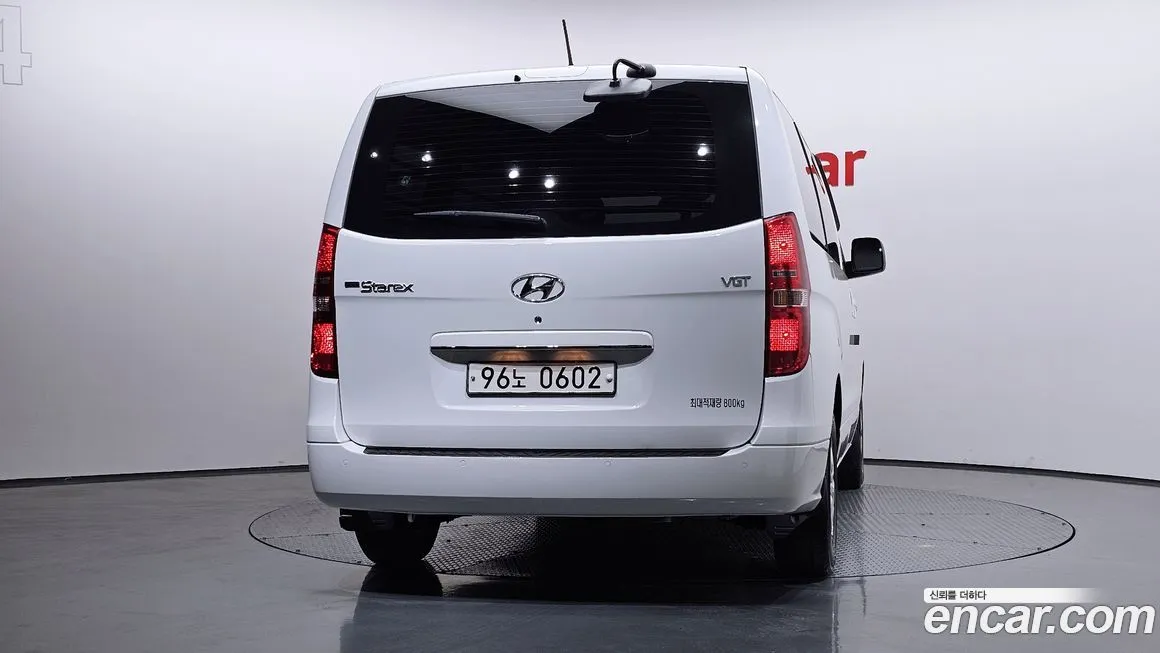Hyundai Starex — фото 4