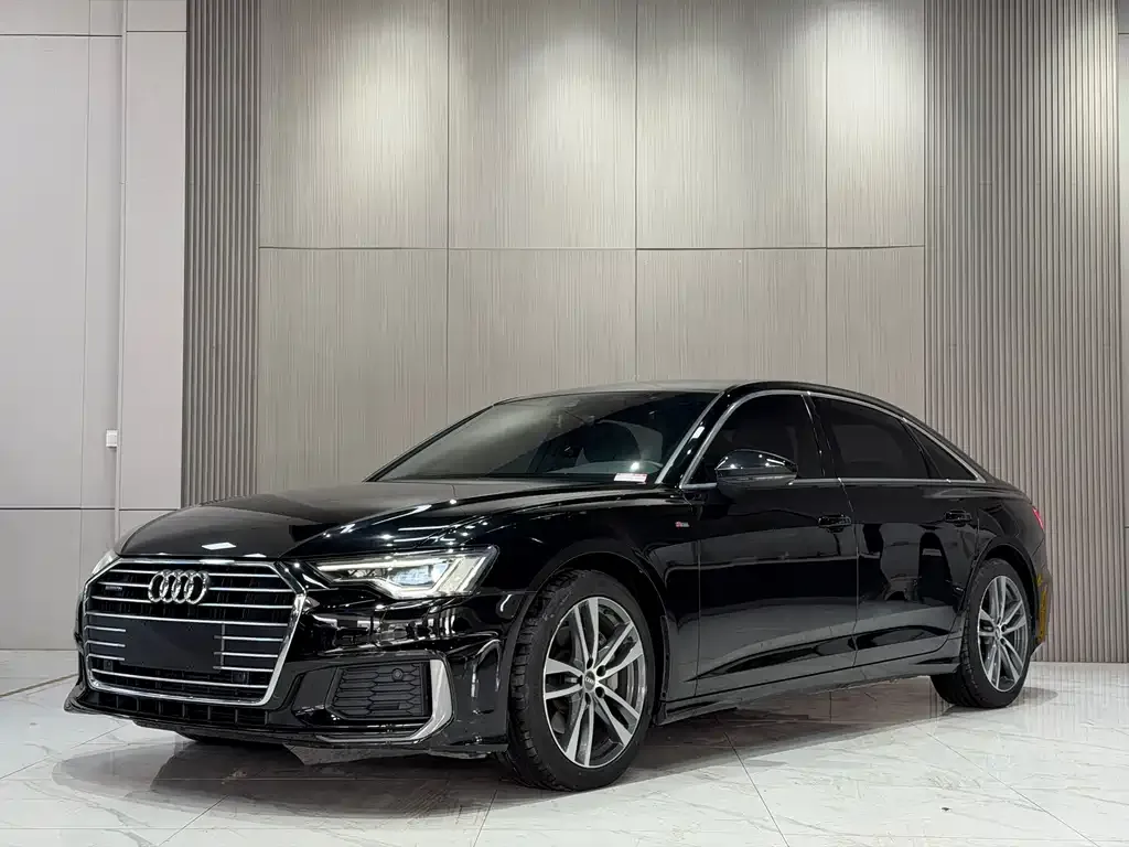 Audi A6L — фото 1