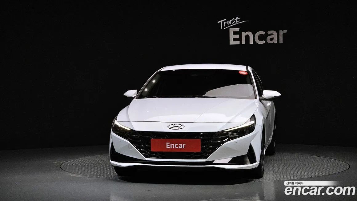 Hyundai AVANTE — фото 3