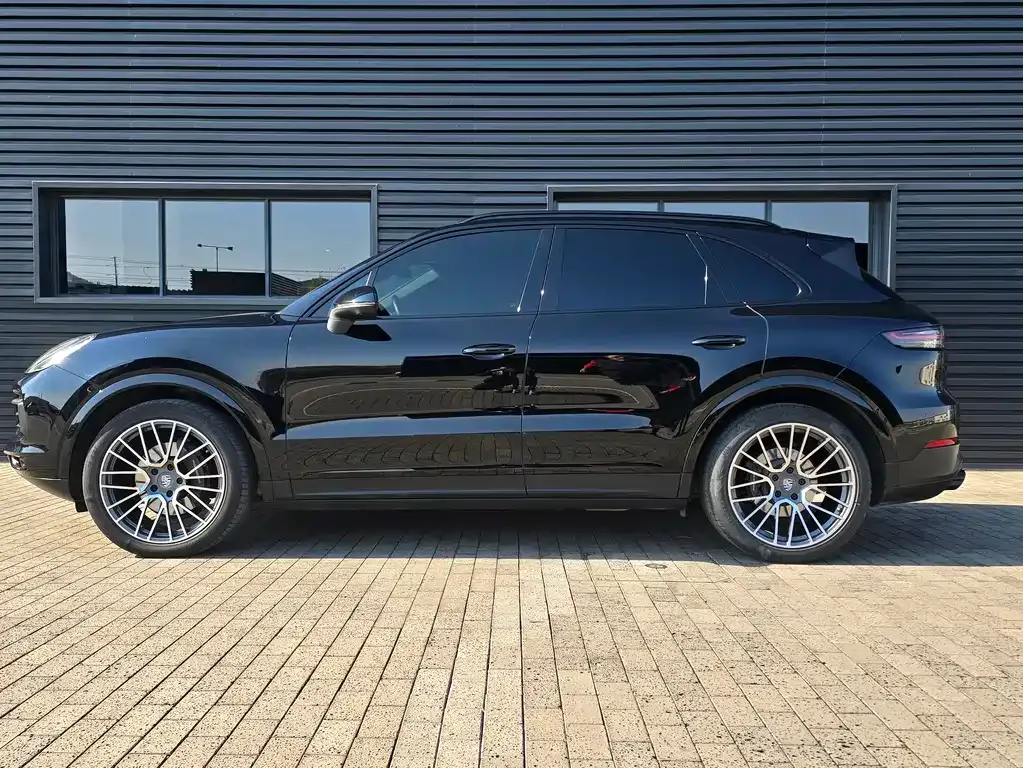 Porsche Cayenne — фото 3