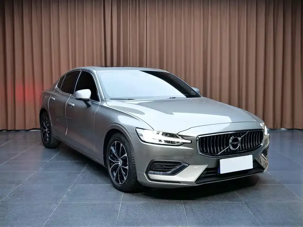 Volvo S60 — фото 3