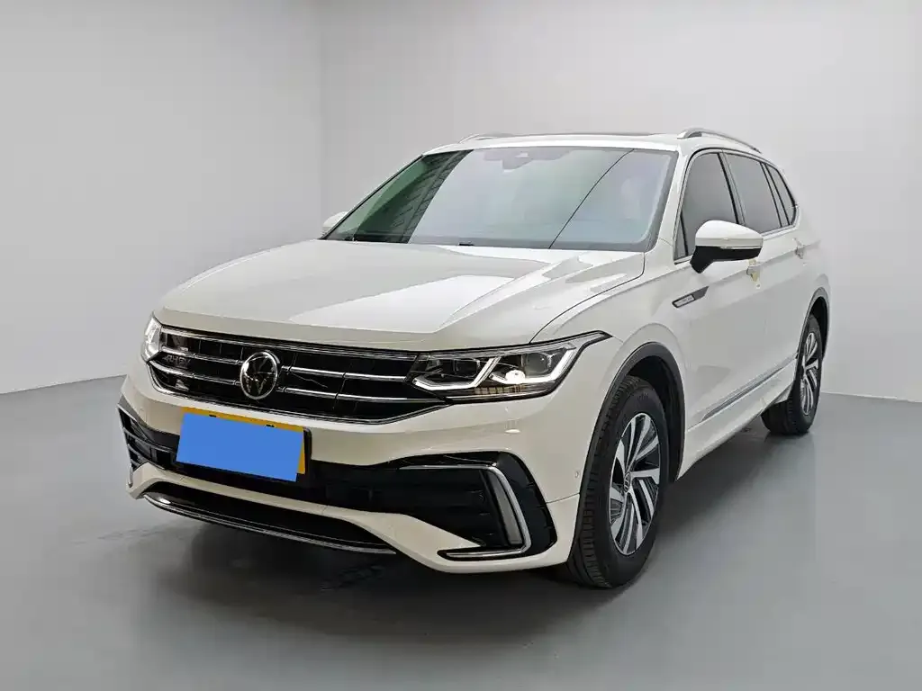 Volkswagen Tiguan L New Energy — фото 1
